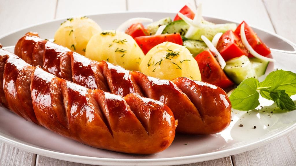 Lämmitä makkarapaketti, ennen kuin grillaat makkarat!