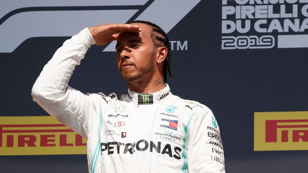 Lewis Hamilton juhli Kanadan GP:n voittoa kaksi viikkoa sitten Montrealissa.