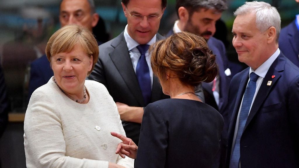 Saksan liittokansleri Angela Merkel (kuvassa vasemmalla), Hollannin pääministeri Mark Rutte, Itävallan liittokansleri Brigitte Bierlein ja Suomen pääministeri Antti Rinne.