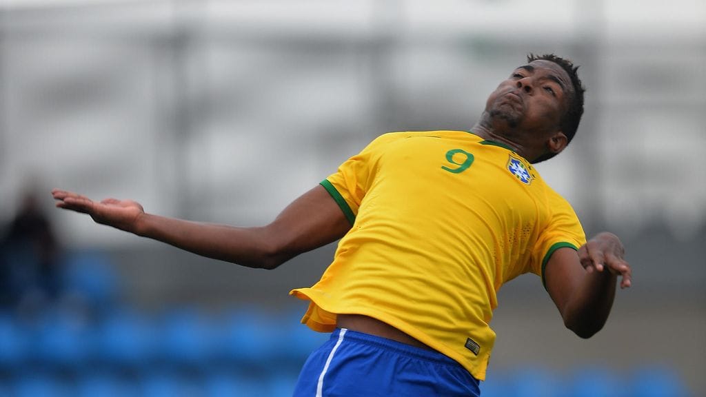 Thalles pelasi Brasilian nuorten maajoukkueessa.