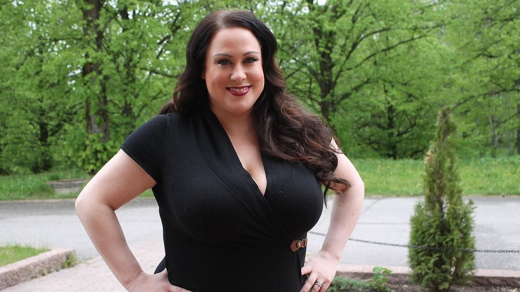 Niina Kuhta kilpailee Suurin pudottaja Suomi -ohjelmassa.