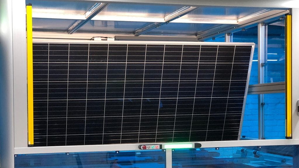 Aurinopaneelitehdas, Salo, Salo Solar