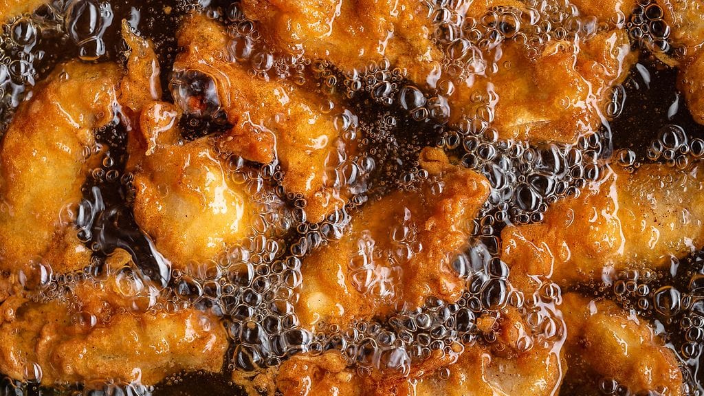 Tikkurila Festareilla on jo toistamiseen tarjolla friteerattuja sonnin kiveksiä. Kuvituskuva.