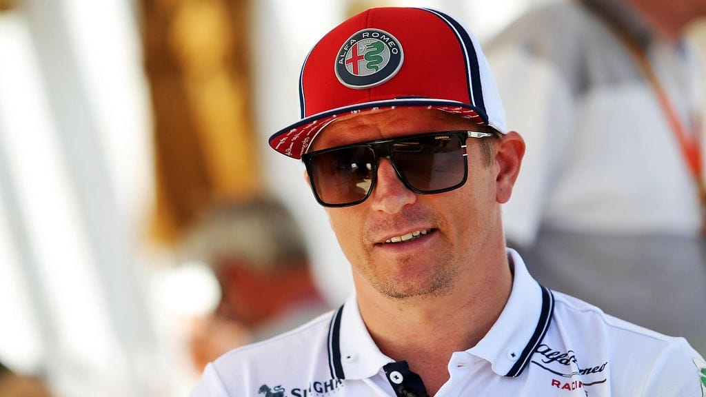 Kimi Räikkönen kilpailee nykyään Alfa Romeon riveissä.