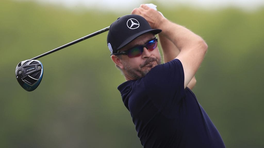 Mikko Korhonen jakaa Espanjassa kuudetta sijaa.