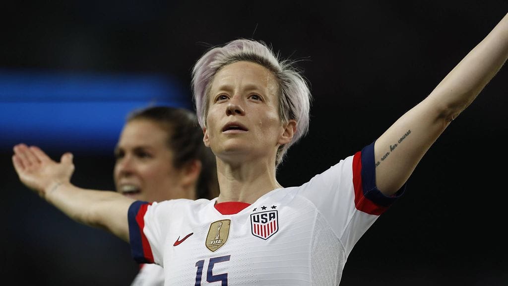 Megan Rapinoe latasi voimakasta tekstiä MM-puolivälierän jälkeen.