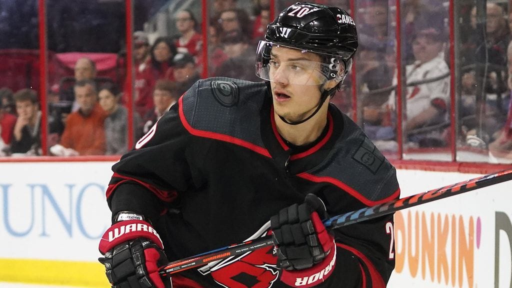 Jatkuuko Sebastian Ahon ura Carolina Hurricanesissa?