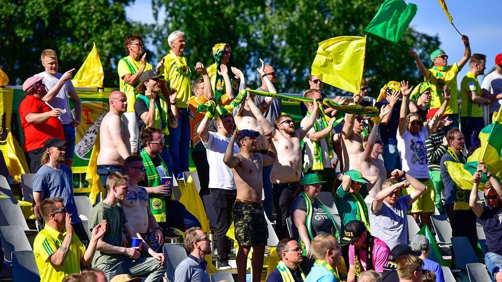 Suomen Cupin finaalissa Ilveksen ja IFK Mariehamnin välillä nähtiin valitettava episodi.