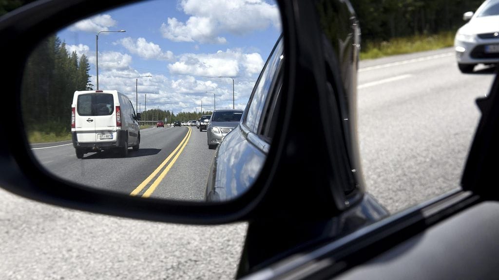 Kuvituskuva.Pääkaupunkiseudun liikenteessä on jälleen luvassa liikennekatkoja ja ruuhkia Helsingissä järjestettävän EU-ministerikokouksen vuoksi.