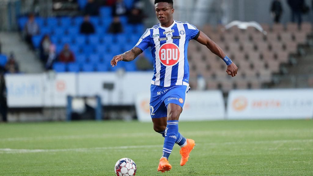 Obilorin ottelu päättyi lyhyeen.