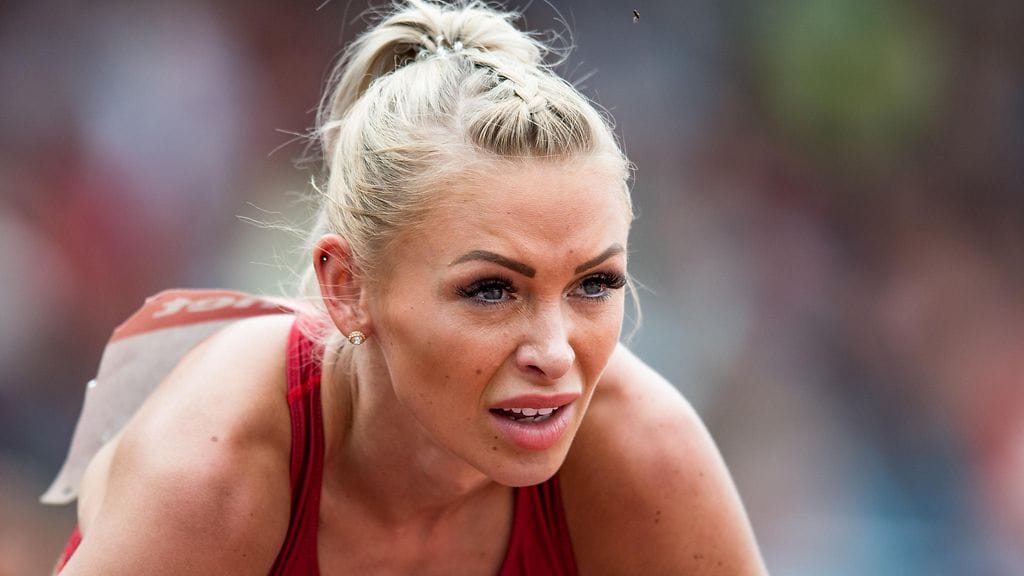 Annimari Korteen huonetoveri vetelee McDonalds -ruokaa aamusta iltaan.