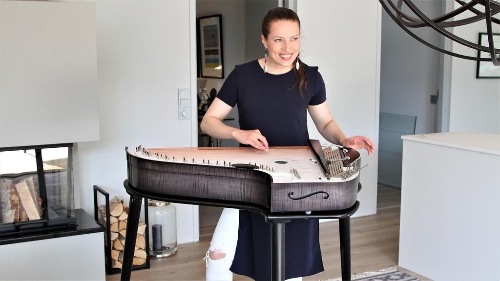 Ida Elina asuu perheineen Espoon Laaksolahdessa.