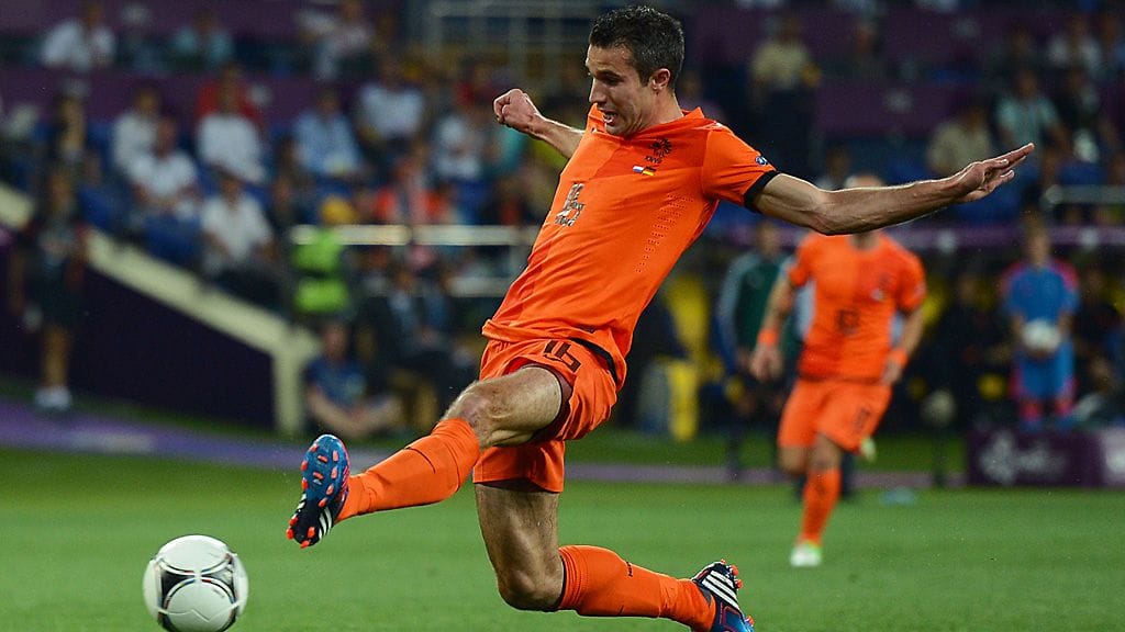 Hollannin Robin van Persie tietää Portugali-pelin tärkeyden.