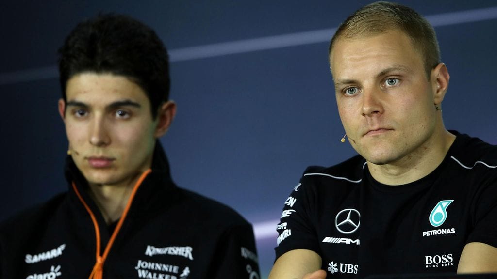 Esteban Oconia (vasemmalla) on huhuttu jälleen Valtteri Bottaksen paikalle Mercedeksellä.