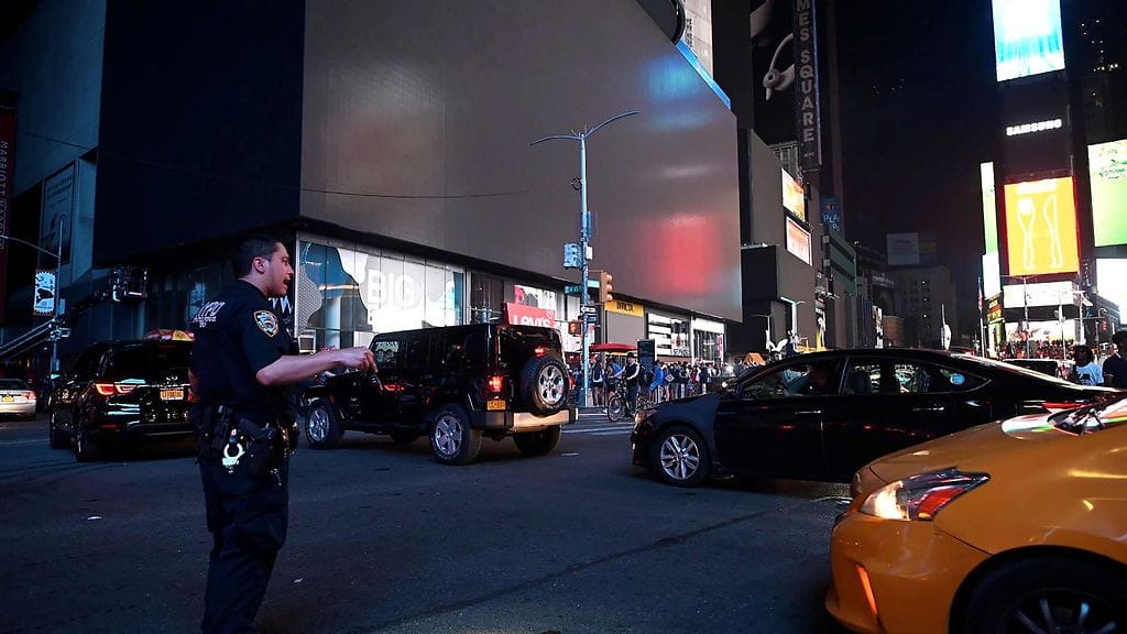 5189new york sähkökatko lehtikuva