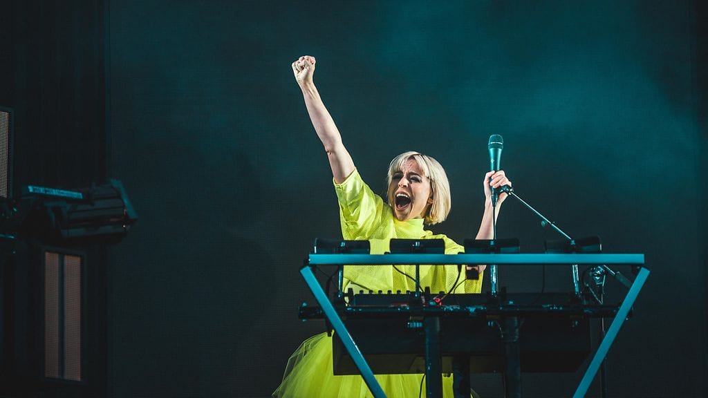 Paula Vesala naurattaa Instagramissa.