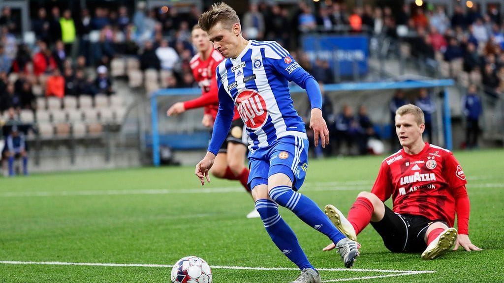 Riku Riski nousi HJK:n sankariksi Färsaarilla.