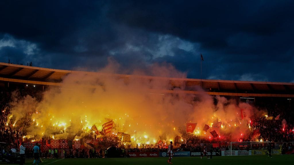 Tältä näytti Belgradin Punaisen tähden kotikentällä toukokuussa Serbian Cupin finaalissa.