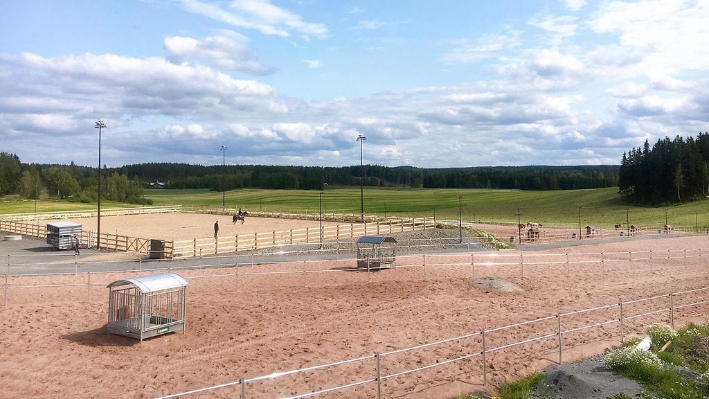 mattilan-majatalo-ratsutila