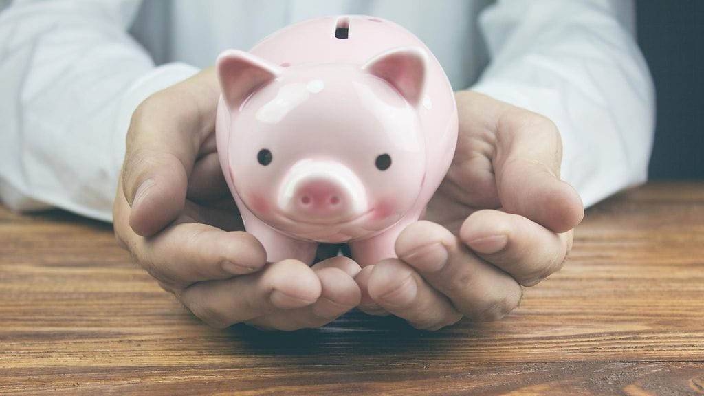 Dale itse oli kasvanut köyhässä perheessä. Hän halusi varmistaa, että muille kävisi paremmin, ja ennen kuolemaansa valmisteli lakimiehensä avustuksella viralliset dokumentit. Kuvituskuva.