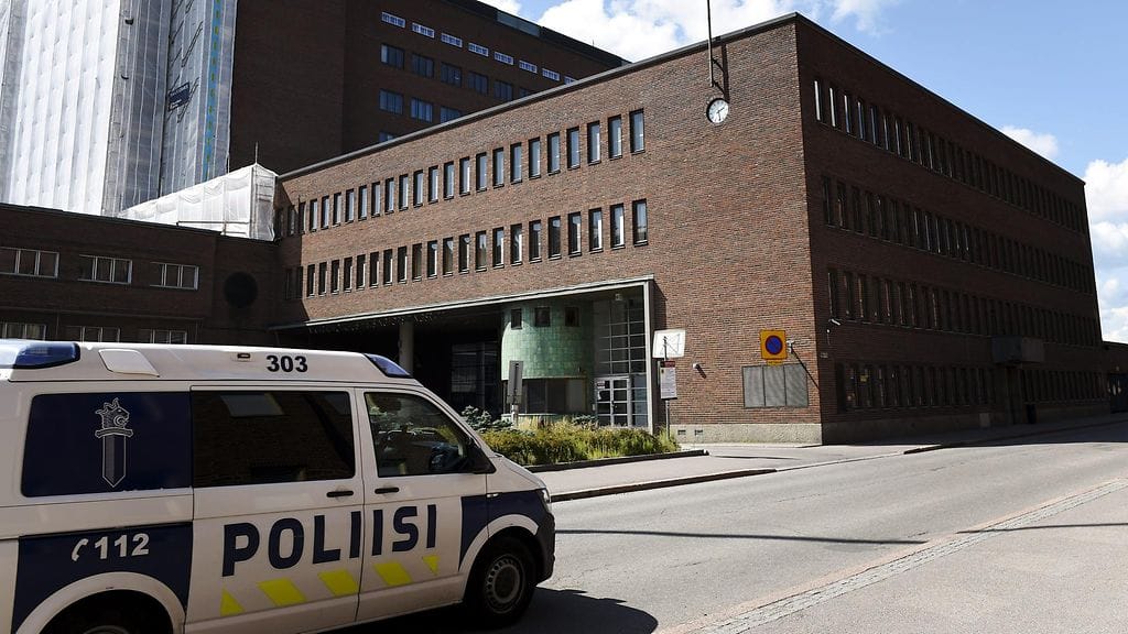 Miehen tutkintavankeuden jatkamisesta päätettiin tänään Helsingin käräjäoikeudessa.