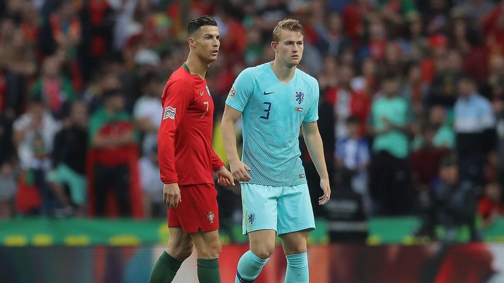 Cristiano Ronaldo pyysi Mathijs de Ligtiä liittymään Juventukseen.