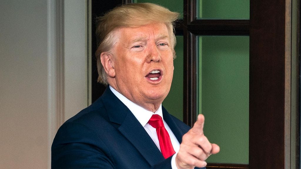 Jotkut Trumpin avustajista ovat kannattaneet ajatusta Grönlannin mittavien luonnonvarojen ja geopoliittisesti tärkeän sijainnin takia.