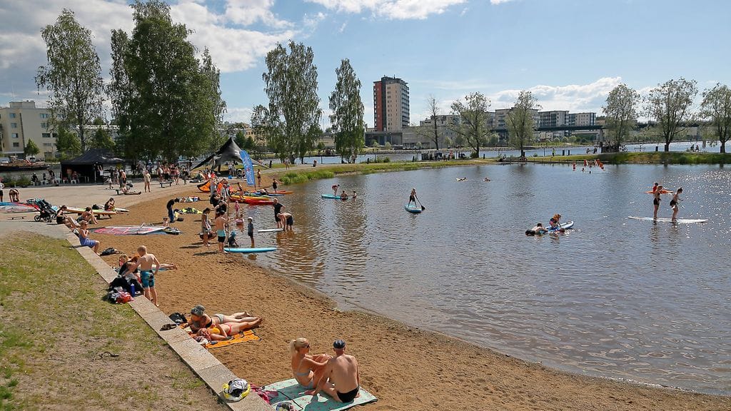 Elokuun loppupuolisko on ollut historiallisen lämmin koko maassa. Kuvituskuva.