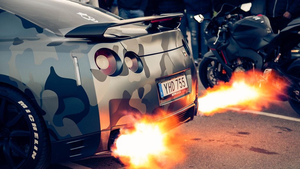 Tuunatuilla autoilla revittely närästää torontolaisia.