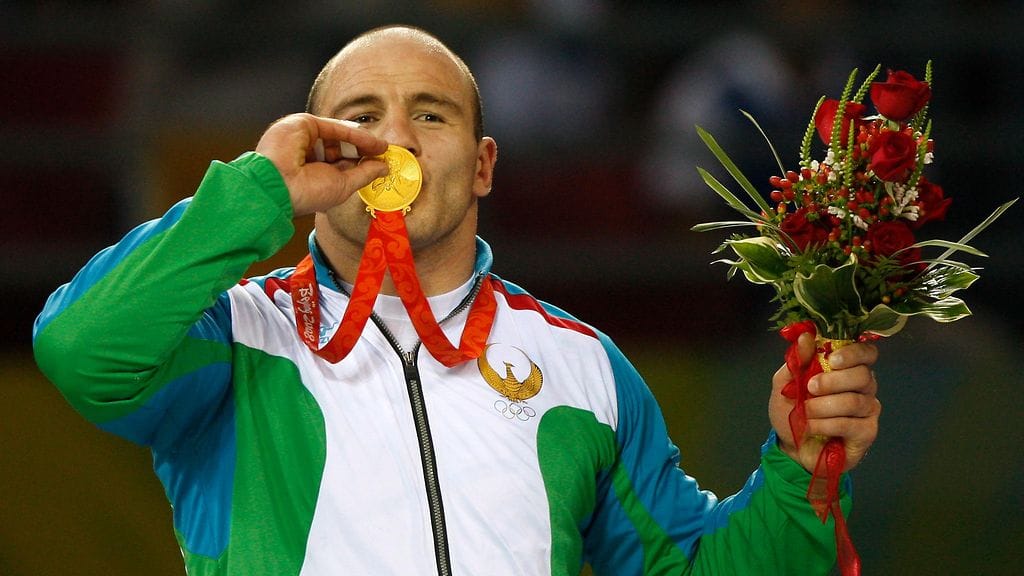 Artur Taimazov voitti olympiakultaa niin Ateenassa, Pekingissä kuin Lontoossa, mutta on menettänyt näistä jo kaksi viimeistä.