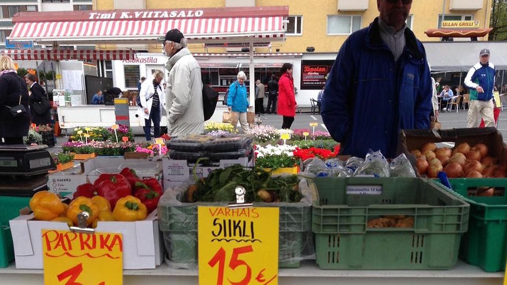 Tammelantori ihmetyttää tamperelaista ruokabloggaajaa.