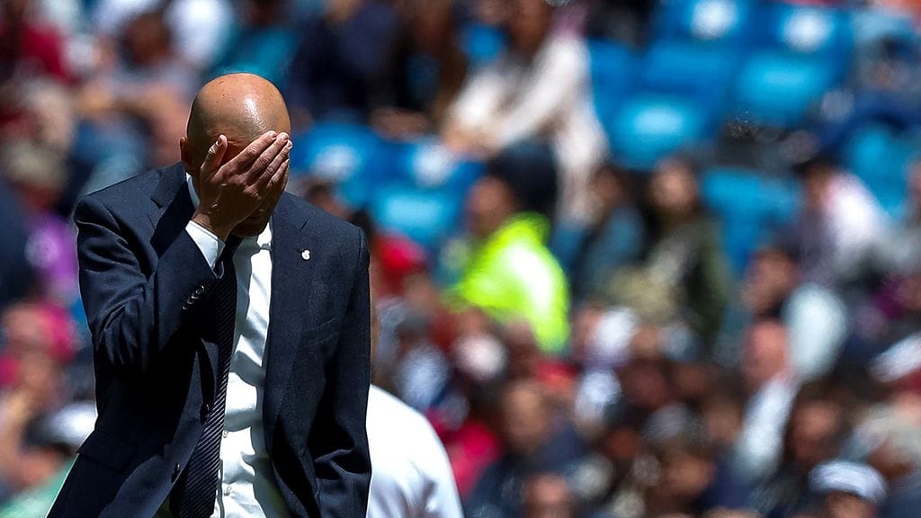 Zinedine Zidanen mieltä kalvaa loukkaantumiset.