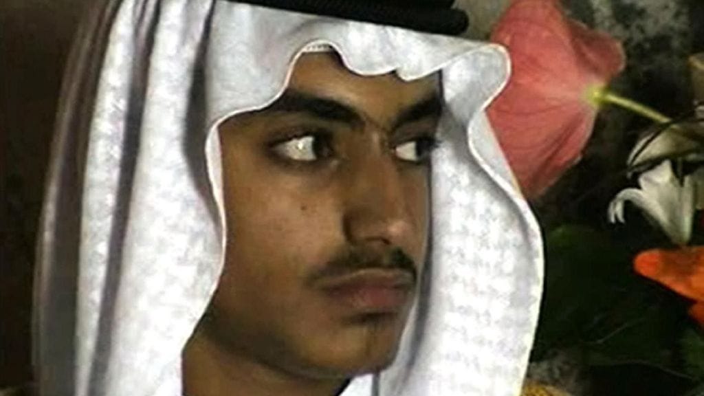 Yhdysvaltojen ulkoministeriö tarjosi helmikuussa miljoonan dollarin palkkion Hamza bin Ladenin löytämiseen johtavista vihjeistä. Mediatietojen mukaan bin Laden olisi kuollut jo ennen ulkoministeriön palkkiotarjousta.