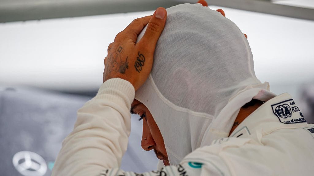 Lewis Hamiltonia ei ainakaan omien sanojensa mukaan juuri näy Netflixin Mercedes-jaksossa.
