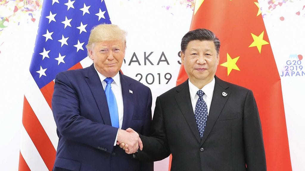 Yhdysvaltain presidentti Donald Trump ja Kiiinan presidentti Xi Jinping tapasivat Osakassa Japanissa kesäkuussa 2019.
