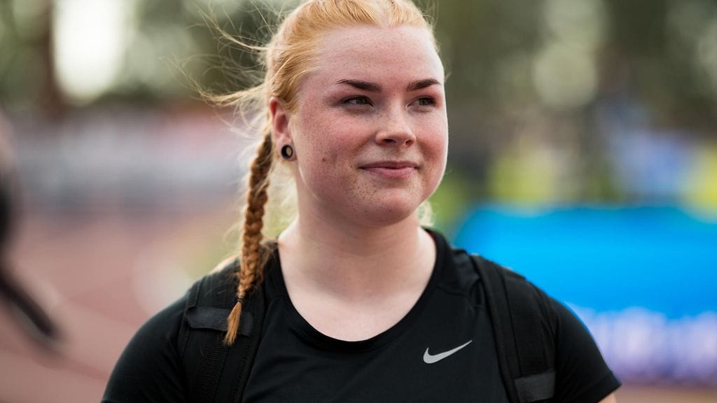 Moukarinheiton tuore suomenmestari Krista Tervo oli tyytyväinen heittämiseensä Kalevan Kisoissa – Dohan MM-kisat siintää mielessä:"Pitää saada vaan kisaan hyvä piikkiheitto"