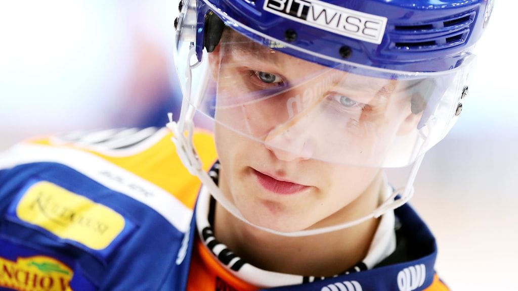 Patrik Puistola iski kaksi maalia Ruotsin verkkoon.