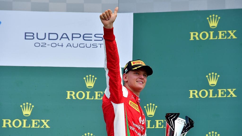 Mick Schumacher voitti Formula 2 -sarjan Unkarin osakilpailun.