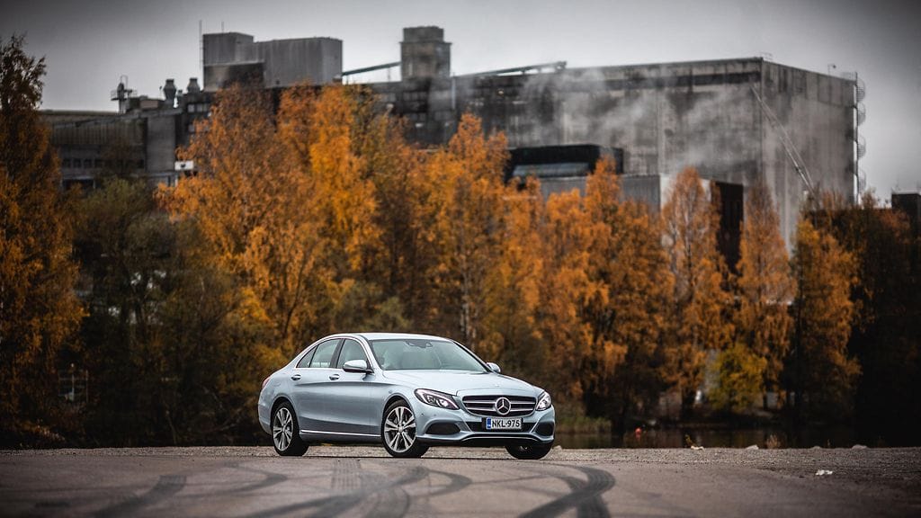 12,4 prosenttia uuden C-sarjan Mersun ostaneista amerikkalaisista laittoi sen kiertoon alle 12 kuukauden ikäisenä.