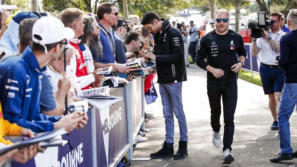 Joko Esteban Ocon tai Valtteri Bottas ajaa toista Mercedestä ensi F1-kaudella.