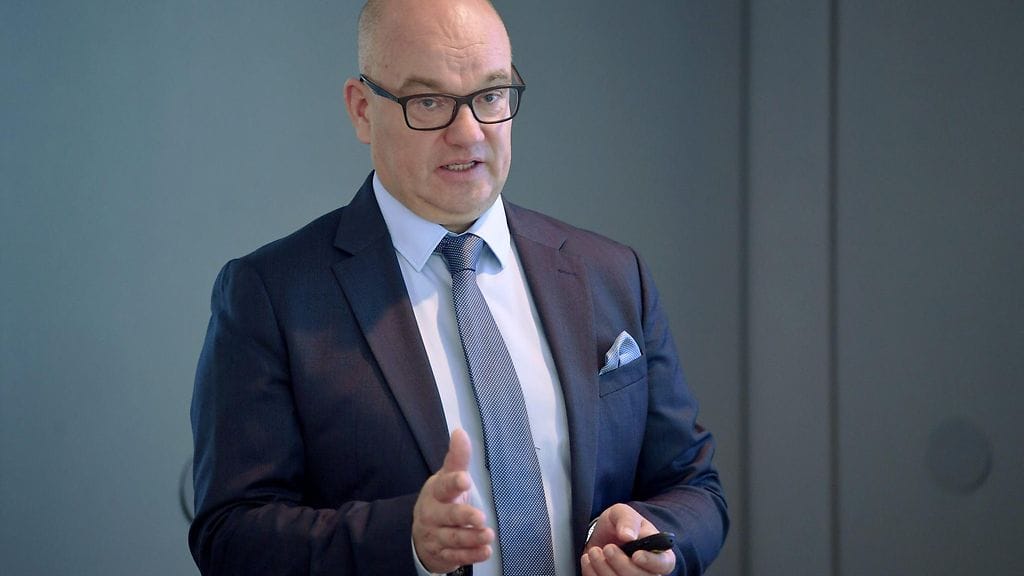 Pihlajalinnan toimitusjohtaja Joni Aaltonen kertoi MTV Uutiset Liven haastattelussa, että irtisanomisten taustalla on päällekkäisten toimintojen karsiminen.