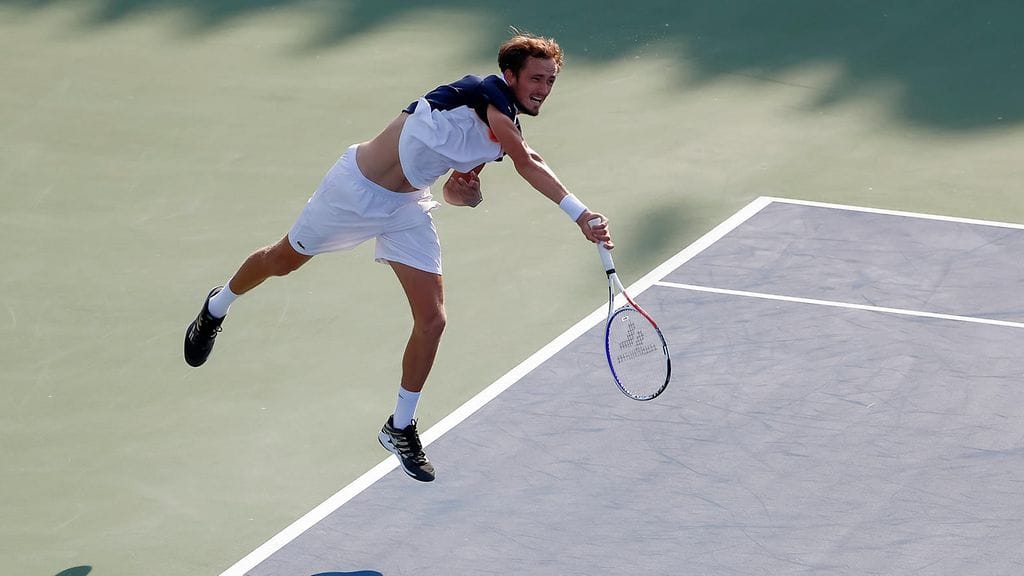 Daniil Medvedev näytti läpisyöttämisen mallia.