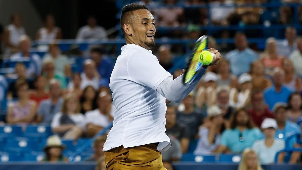 Nick Kyrgios joutuu maksamaan tuntuvat sakot.