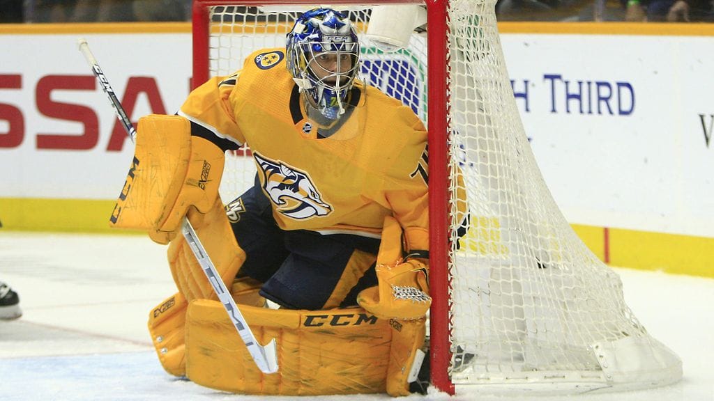 Nashville Predatorsin Juuse Saros nähtiin HV71:n harjoituksissa.