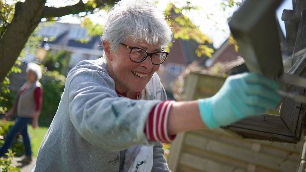 Maalla tullaan paremmin toimeen pienemmillä tuloilla. maalla tullaan kaupunkeja paremmin toimeen pienillä tuloilla. Taustalla voivat olla suurempi omavaraisuus ja erilaiset kulutustottumukset. Kuvituskuva.