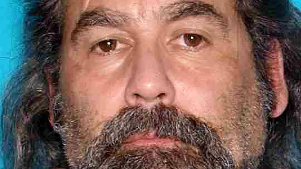 Poliisin julkaisema kuva epäillystä.