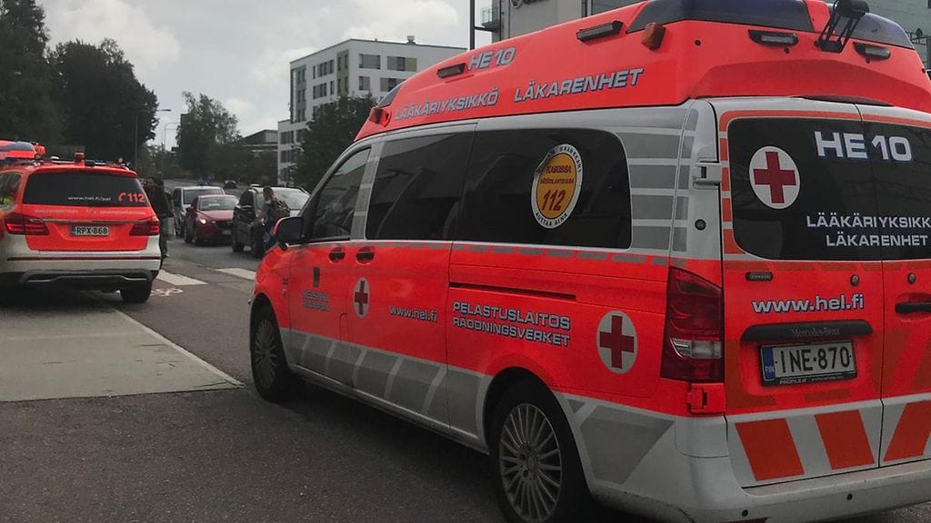 Pelastusyksiköitä Helsingin Käpylässä.