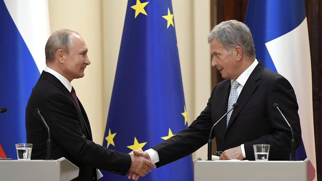Vladimir Putin ja Sauli Niinistö kättelivät eilen.