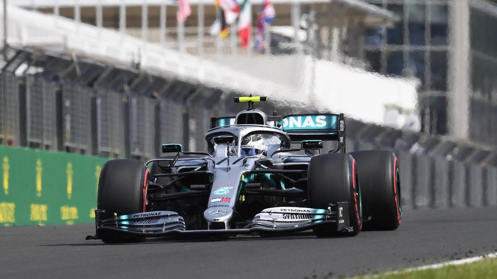Niki Juuselan mukaan Valtteri Bottas on ansainnut jatkaa Mercedeksellä.