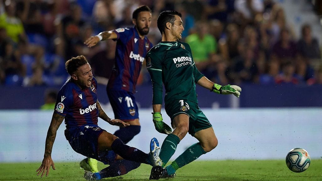 Andres Fernandez oli perjantai-iltana työllistetty.